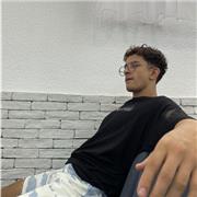 Recién titulado en Bachillerato y con ganas d poder ayudar en la asignatura que más me gustaba